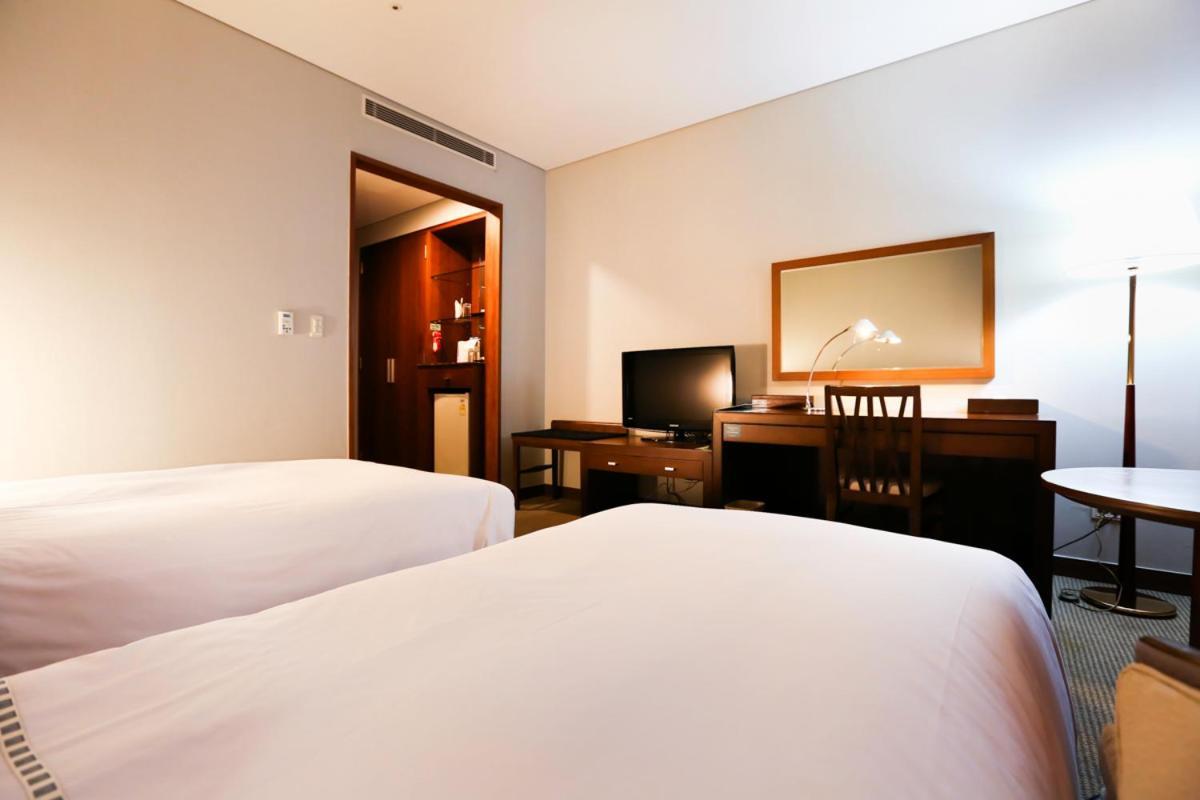 Mayfield Hotel Seoul Bagian luar foto